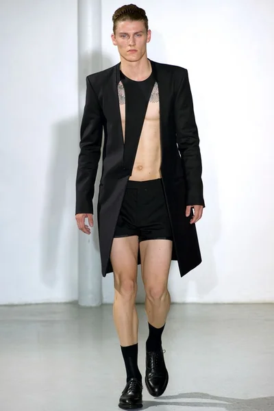 Look 5